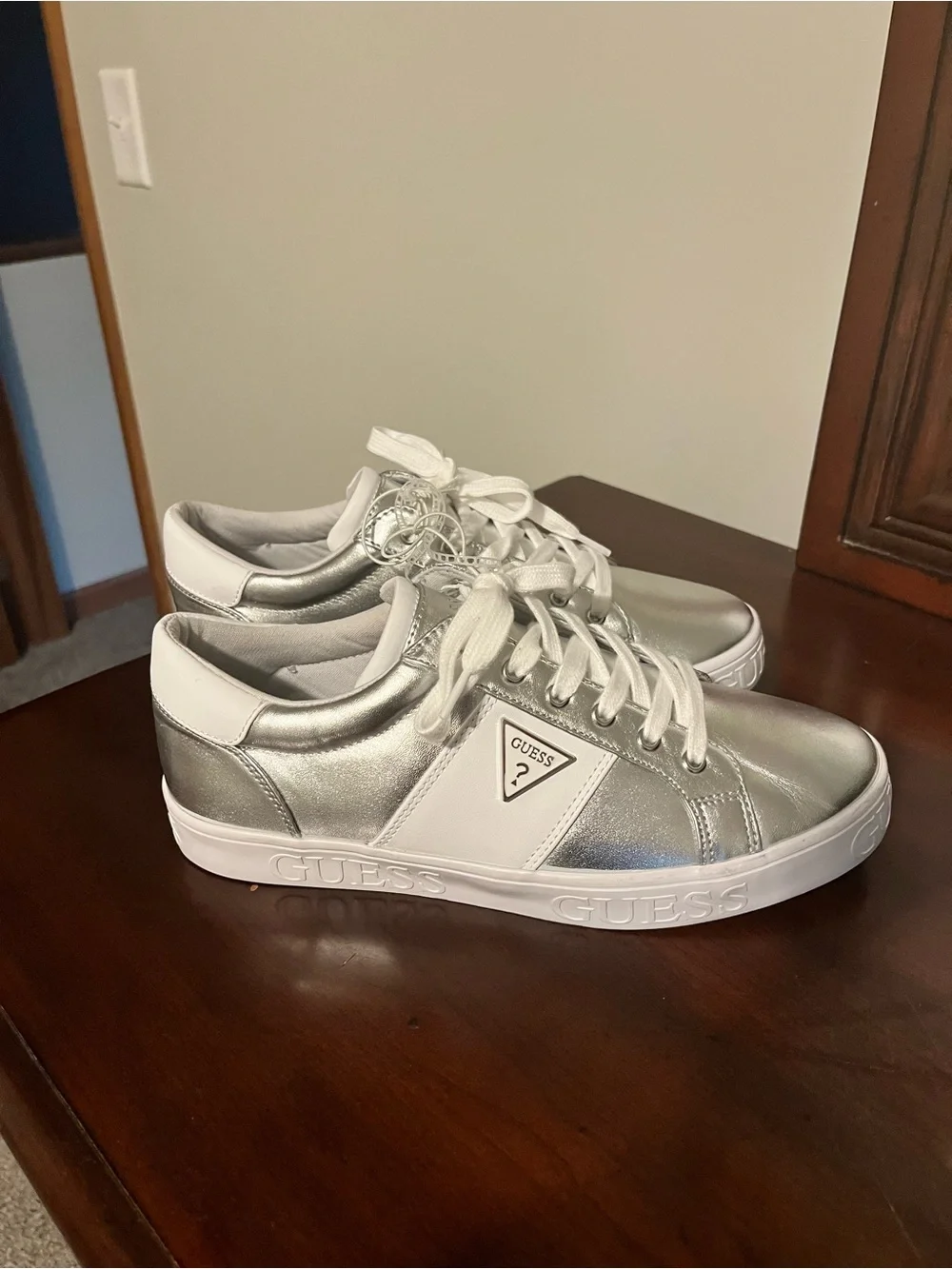 GUESS Silver and White Metallic Low-Top Sneakers